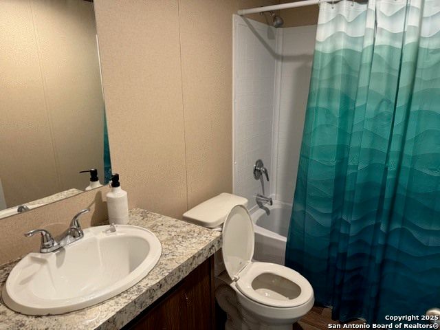 450 Mills, Pipe Creek, TX 78063