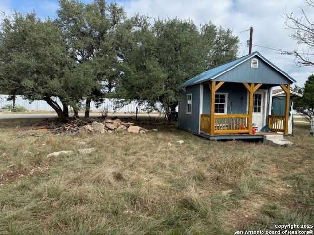 450 Mills, Pipe Creek, TX 78063