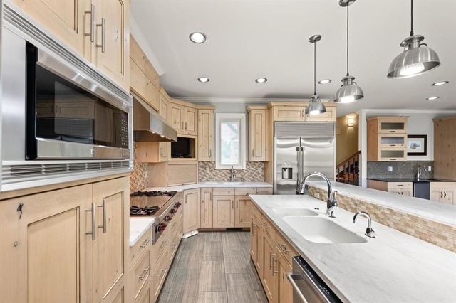 611 Pool Court, Shawnee, OK 74801