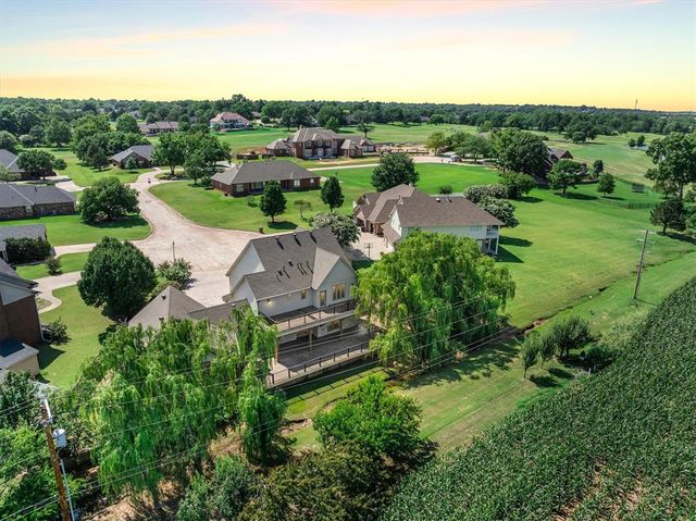 611 Pool Court, Shawnee, OK 74801