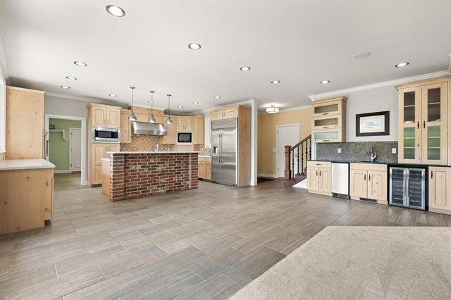 611 Pool Court, Shawnee, OK 74801