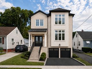 1023 Grove St, Elizabeth City, NJ 07202