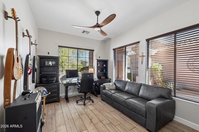 2649 N LAYTON Circle, Mesa, AZ 85207