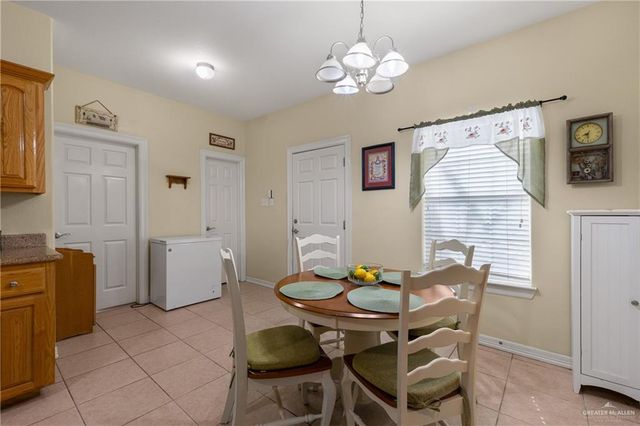 605 S Whalen Road, Donna, TX 78537