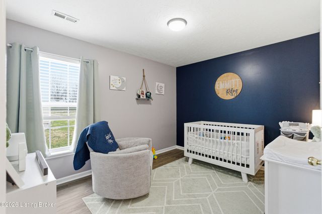 9712 Evanwood Ct, Louisville, KY 40228