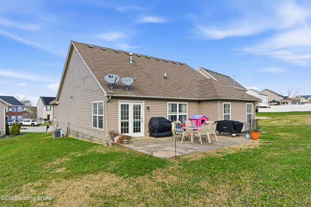 9712 Evanwood Ct, Louisville, KY 40228