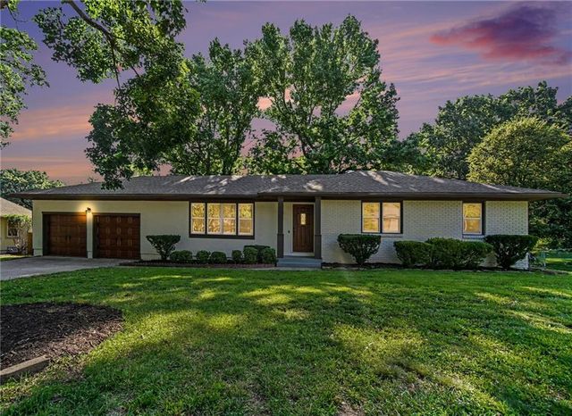 11123 Grand Avenue, Kansas City, MO 64114