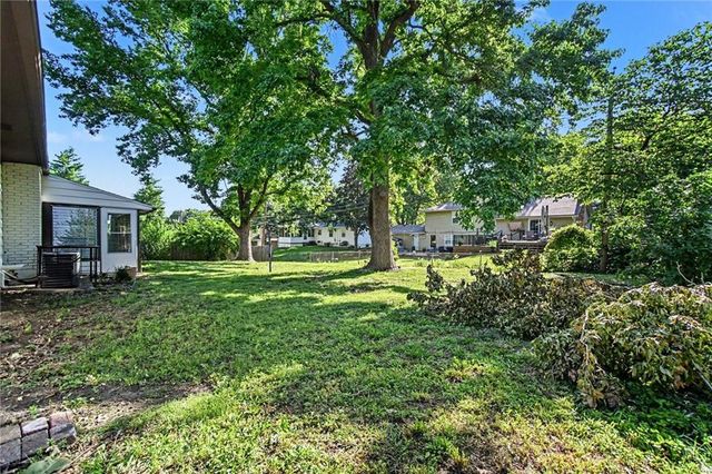 11123 Grand Avenue, Kansas City, MO 64114