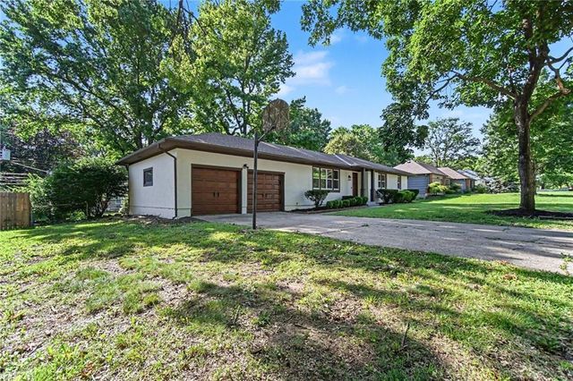 11123 Grand Avenue, Kansas City, MO 64114