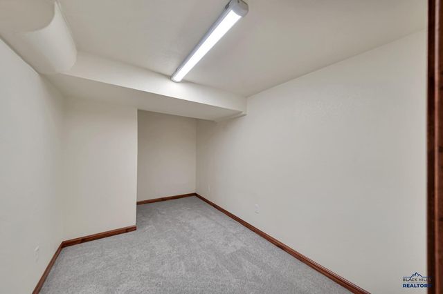 3021 HEIDIWAY LN, Rapid City, SD 57702