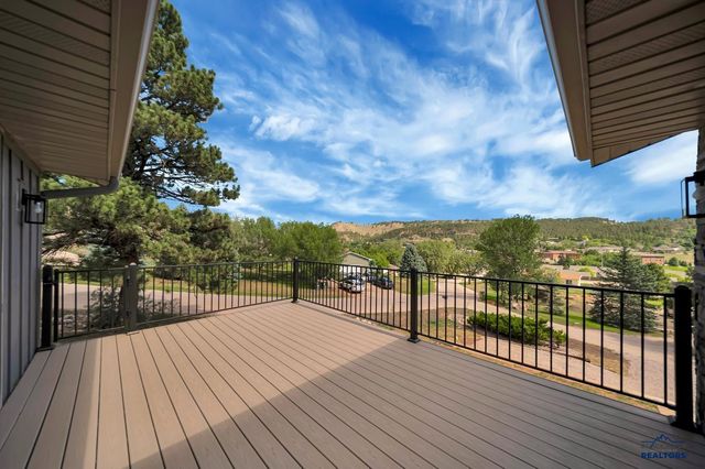 3021 HEIDIWAY LN, Rapid City, SD 57702
