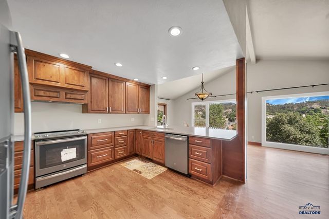 3021 HEIDIWAY LN, Rapid City, SD 57702