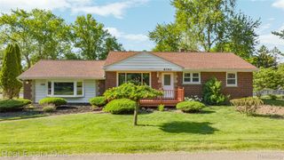 6740 Brockhurst Boulevard, West Bloomfield Charter Township, MI 48322