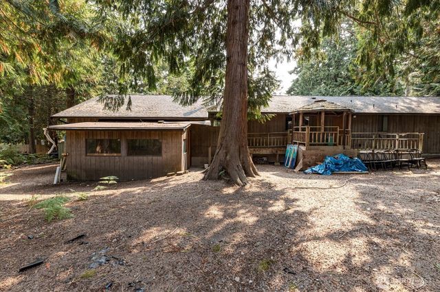 311 Willapa Place, La Conner, WA 98257