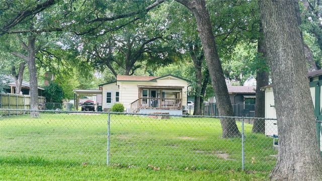 527 Old Mill Lane, East Tawakoni, TX 75472