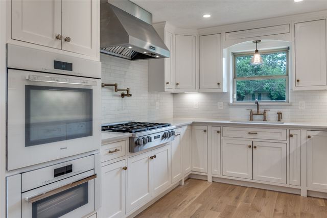 3728 Princess Lane, Dallas, TX 75229