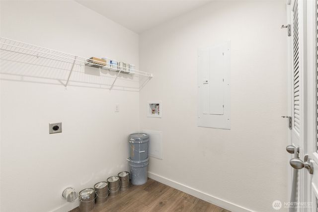 909 N 1ST Street, Pe Ell, WA 98572