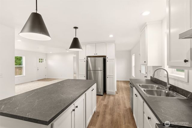 909 N 1ST Street, Pe Ell, WA 98572