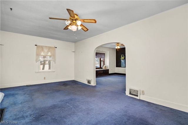 255 E 42nd Street, Lorain, OH 44052