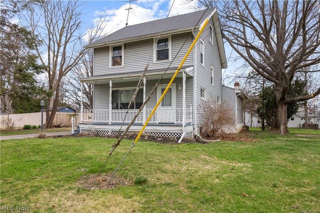 255 E 42nd Street, Lorain, OH 44052