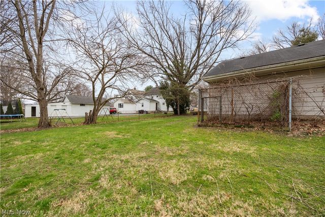 255 E 42nd Street, Lorain, OH 44052