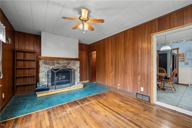 255 E 42nd Street, Lorain, OH 44052