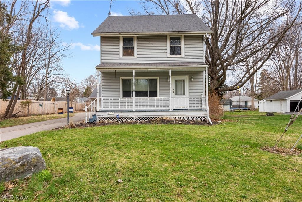 255 E 42nd Street, Lorain, OH 44052