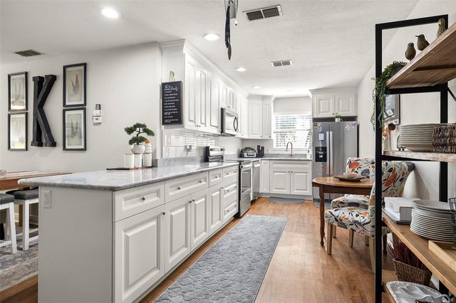 4140 PASSPORT LANE 204, New Port Richey, FL 34653