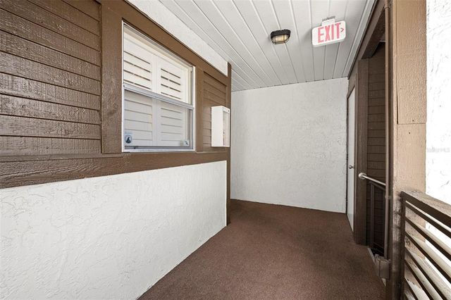4140 PASSPORT LANE 204, New Port Richey, FL 34653