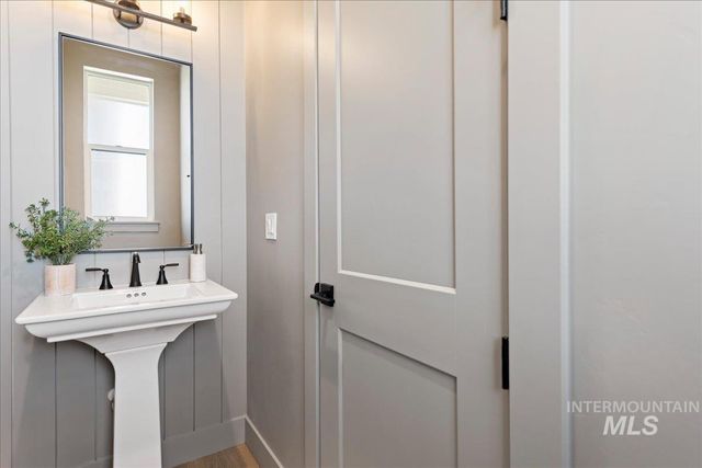 6048 W Malbar St., Meridian, ID 83646