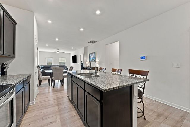 920 Millstream Dr, Nashville, TN 37218