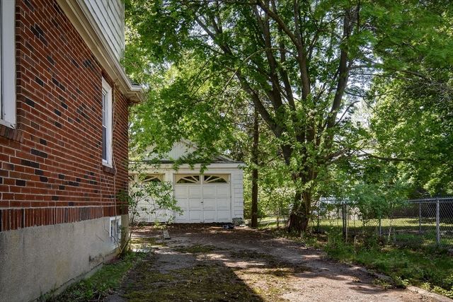 23 River Park St., Needham, MA 02494