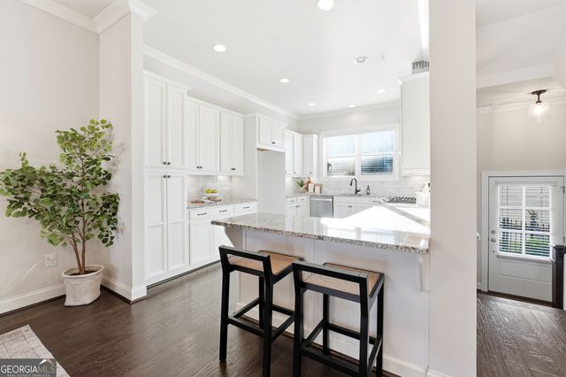 318 Lantana Lane, Woodstock, GA 30188