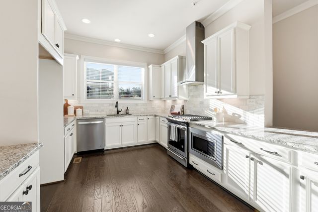 318 Lantana Lane, Woodstock, GA 30188