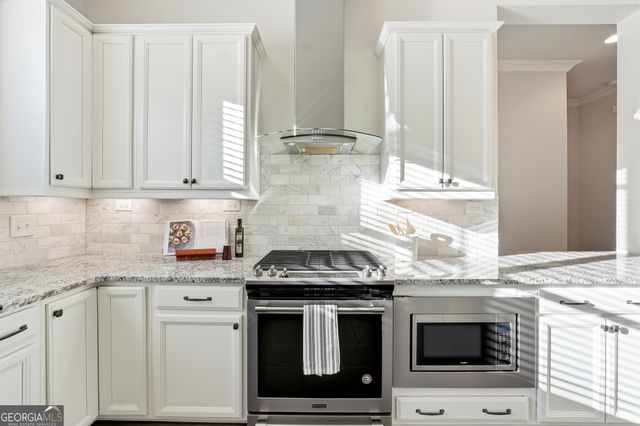 318 Lantana Lane, Woodstock, GA 30188