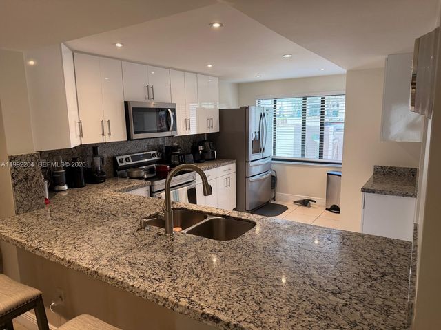 10060 NW 41st St 55-5, Doral, FL 33178