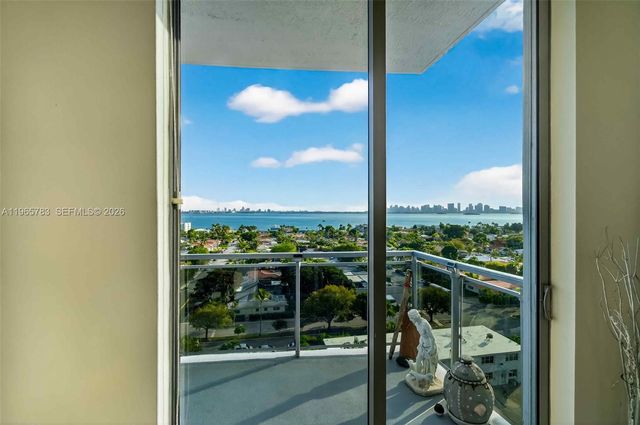 7901 S Hispanola Ave 1008, North Bay Village, FL 33141