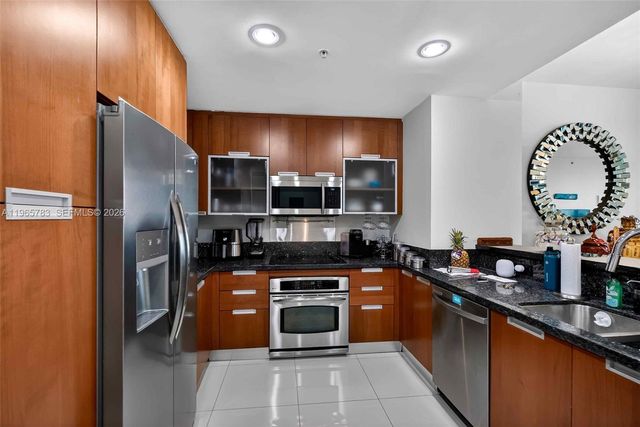 7901 S Hispanola Ave 1008, North Bay Village, FL 33141