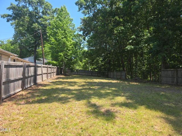 2207 N Oak Ridge Boulevard, Durham, NC 27707