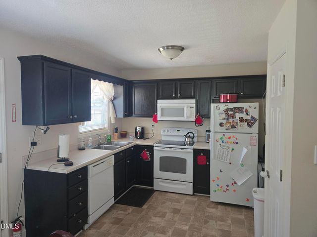 2207 N Oak Ridge Boulevard, Durham, NC 27707