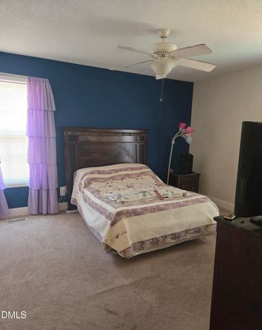 2207 N Oak Ridge Boulevard, Durham, NC 27707