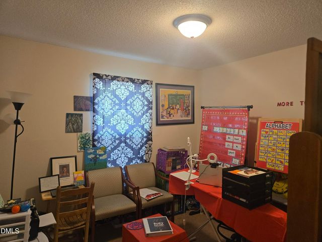 2207 N Oak Ridge Boulevard, Durham, NC 27707