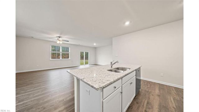 123 Gallop WAY, Yorktown, VA 23690