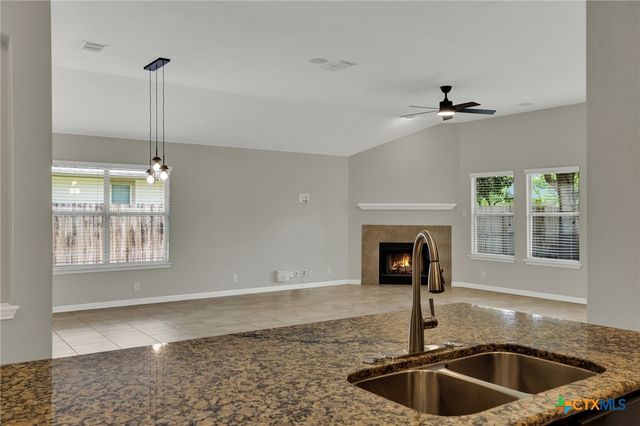 846 Madison Avenue, New Braunfels, TX 78130