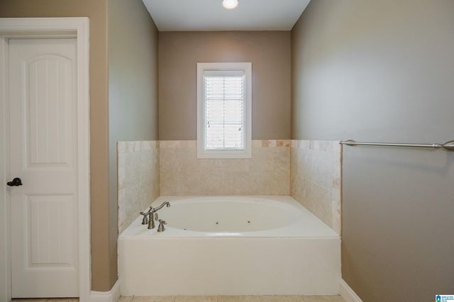 3076 EAGLE RIDGE LANE, Birmingham, AL 35242