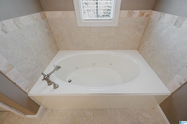 3076 EAGLE RIDGE LANE, Birmingham, AL 35242