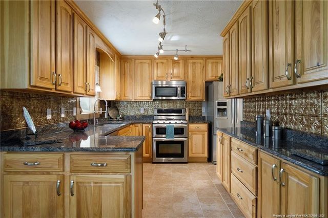 2008 Greendale Drive, Fayetteville, NC 28304