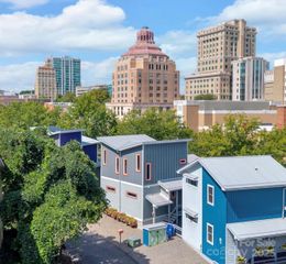 8 Birdhouse Row, Asheville, NC 28801