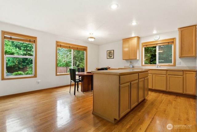1811 53rd Loop SE, Olympia, WA 98501