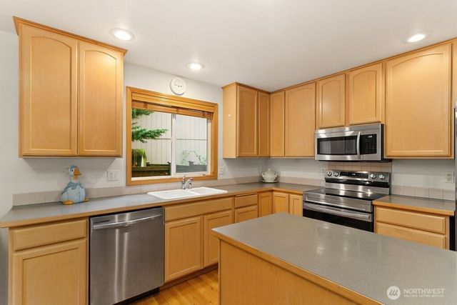 1811 53rd Loop SE, Olympia, WA 98501